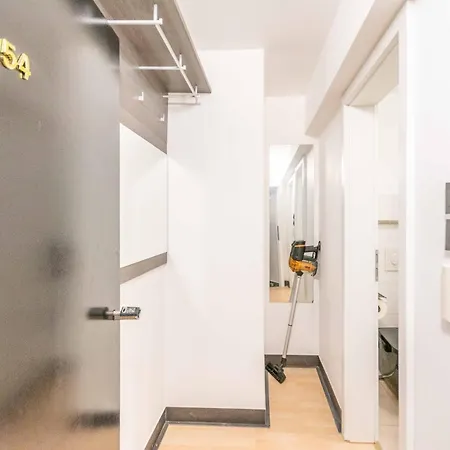 Monteurhome24 - Neue, Moderne In Apartment *